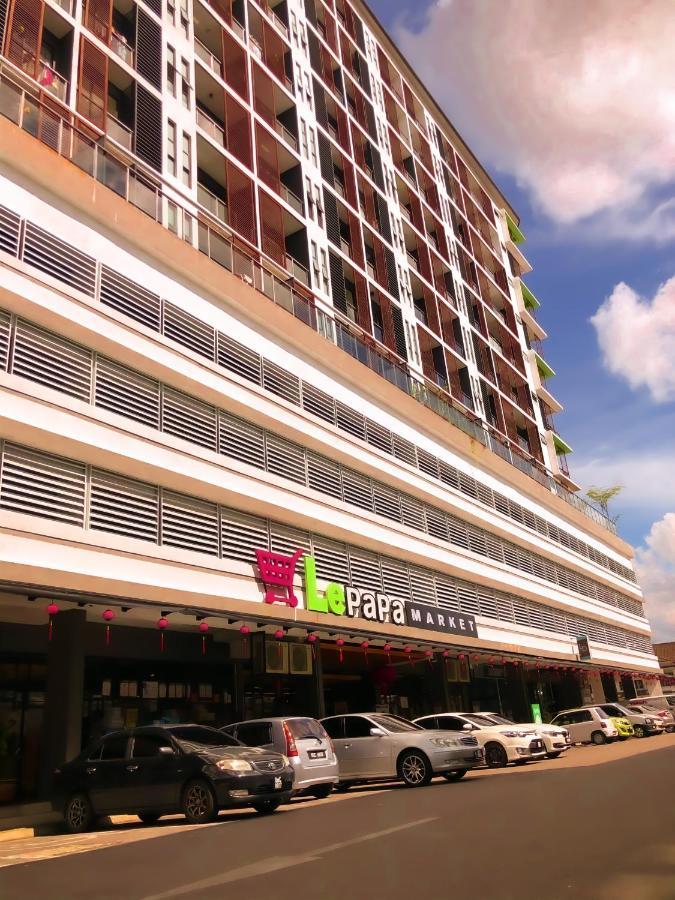 Cat City Mediterranean Theme City&Pool View Homestay 貓城地中海主題城市泳池風景民宿 Kuching Esterno foto