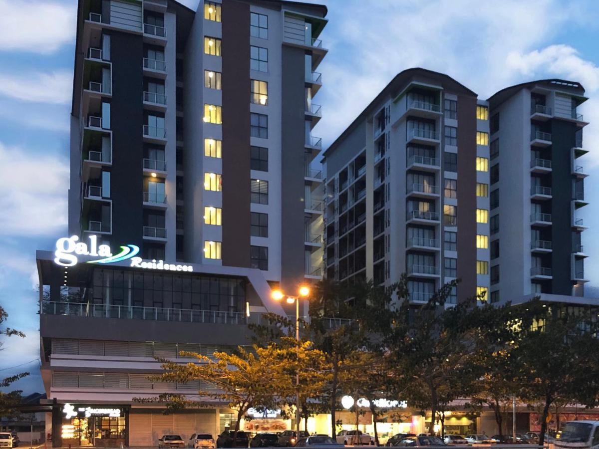 Cat City Mediterranean Theme City&Pool View Homestay 貓城地中海主題城市泳池風景民宿 Kuching Esterno foto